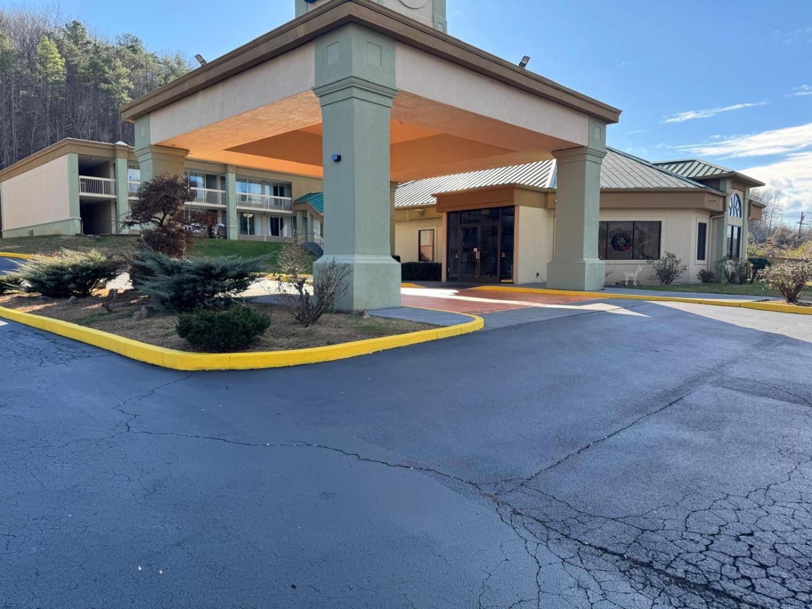 เบย์มอนต์ บาย วินด์แฮม แฮริแมน Hotel Harriman ภายนอก รูปภาพ